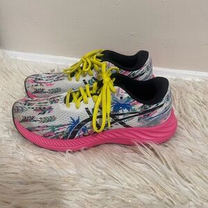 Asics running shoe (gel excites 9)